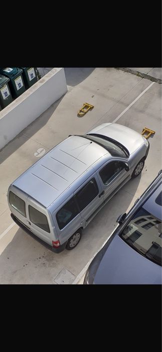 Vând Peugeot Partner