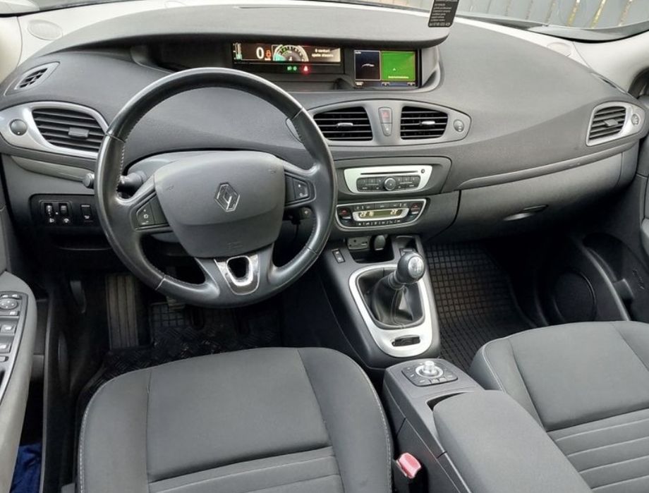 Transport persoane Aeroport Slatina-Bucuresti-Craiova:-Masina 6 locuri