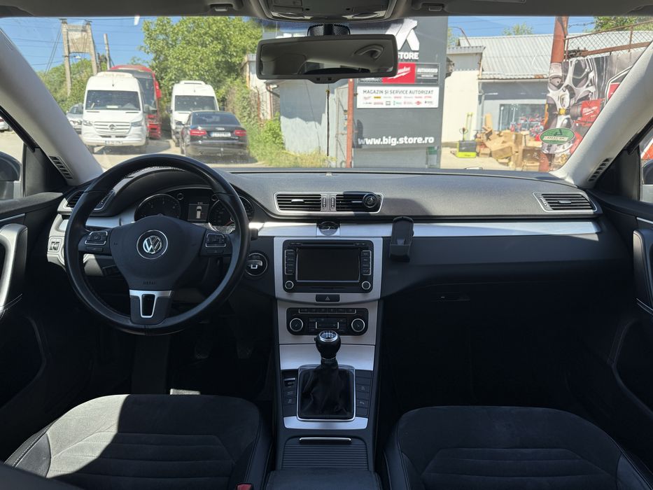 VW Passat B7 2.0TDI 140CP Navi SemiPiele