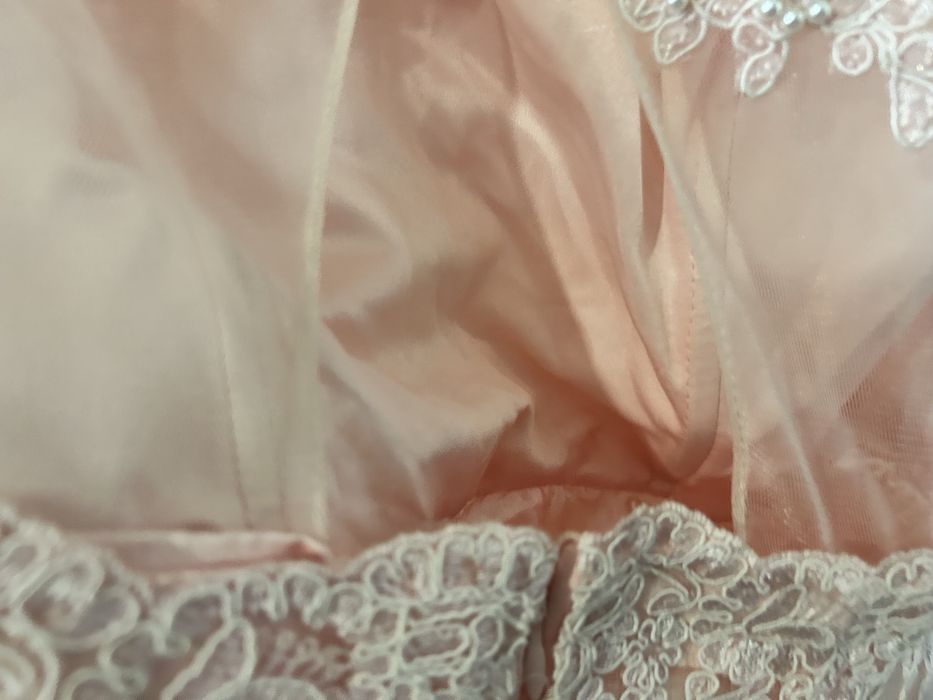 Rochie roz pudra