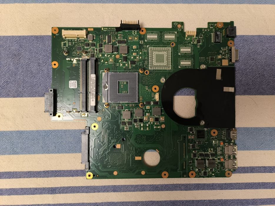 Лаптоп Дънни платки