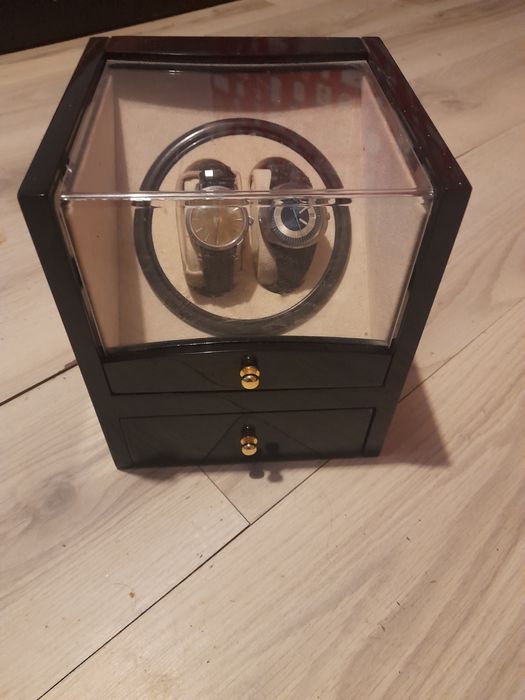 De vânzare  Cutie de ceas