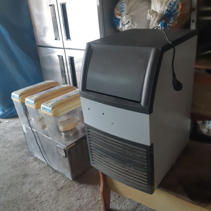 Музкаймок(факелни) вафлисини чикарадигон аппарат сокаохладитель шкаф х