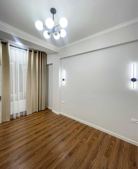 Продаю 2 ком метро Олмос