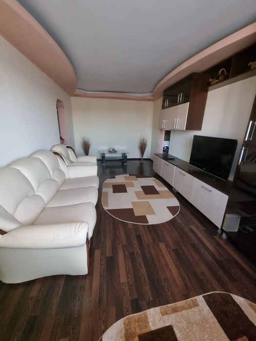 Inchiriez Apartament