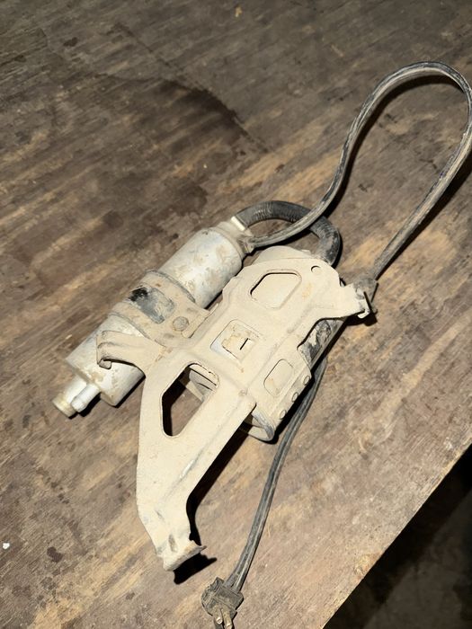 Продам бензонасос мерседес w202