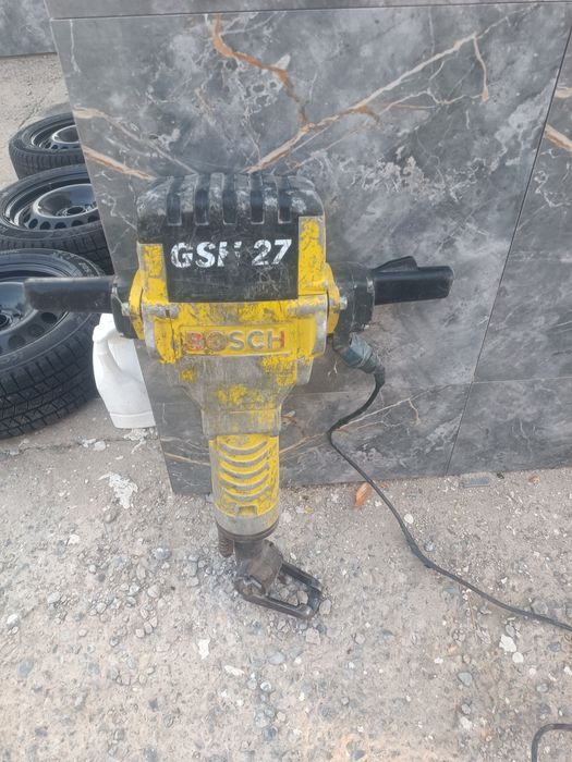 Отбойник перфоратор