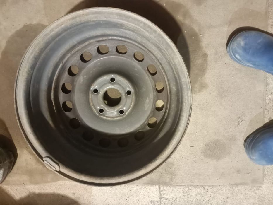 Продам диски штамп.