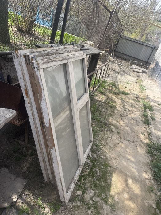 Бу раквина, окно, стулья