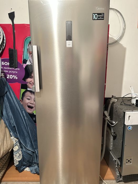 Морозильная камера Midea