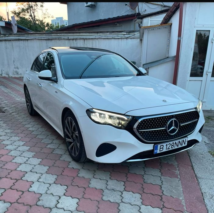 Mercedes-Benz Clasa E W214 | E 220 d Avantgarde | PANORAMIC | GARANȚIE | Schimb / Variante