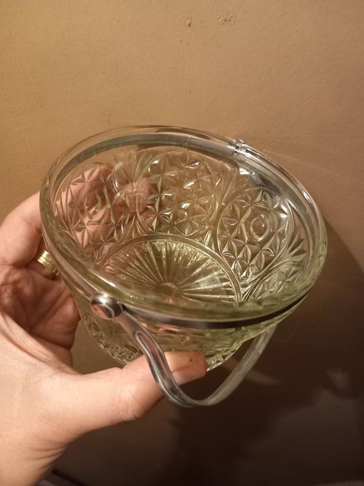 Ретро стъклени фруктиери с релефни, фигурални елементи+Бонус