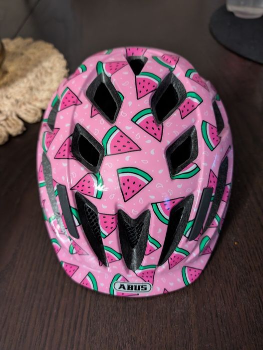 Каска за велосипед за дете