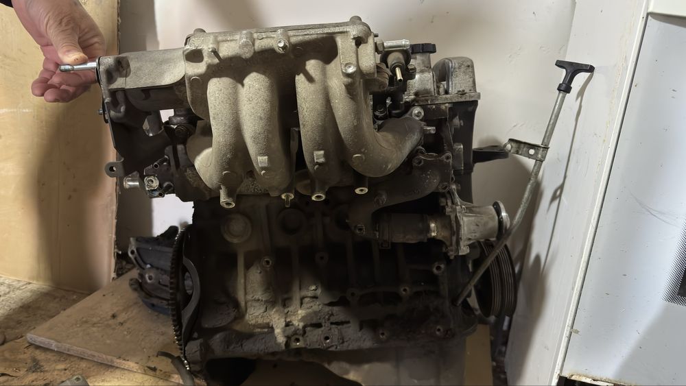 Продам двигатель на тойота Карина Е