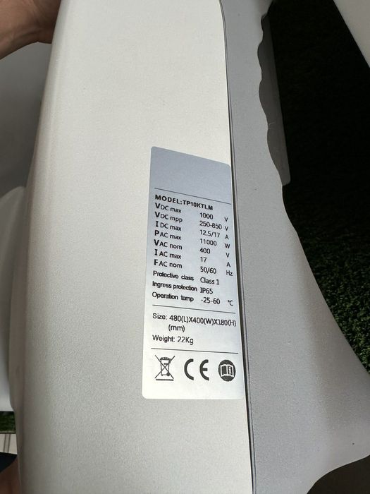 Он грид и Солнечный гибридный инвертор ЮПС - UPS чистый синус все мощн