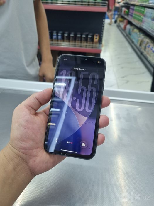 Iphone 11  64Gb Batarey 76%