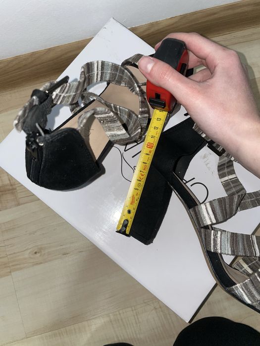 Sandale cu toc Deichmann