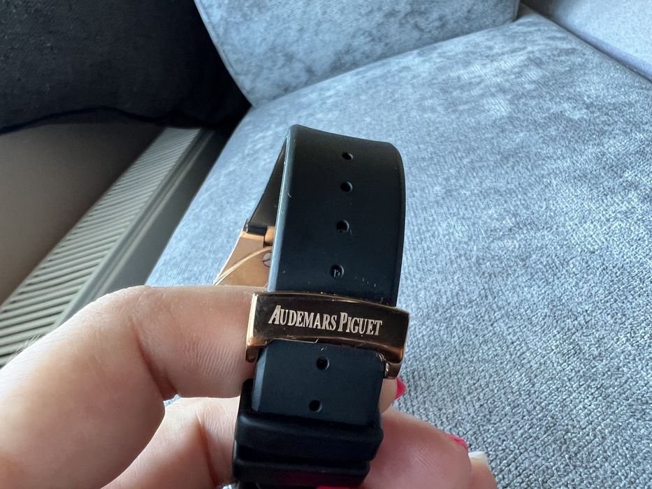 Часовник Royal oak