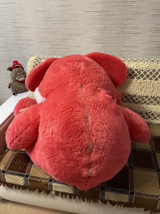 Большая игрушка заяц