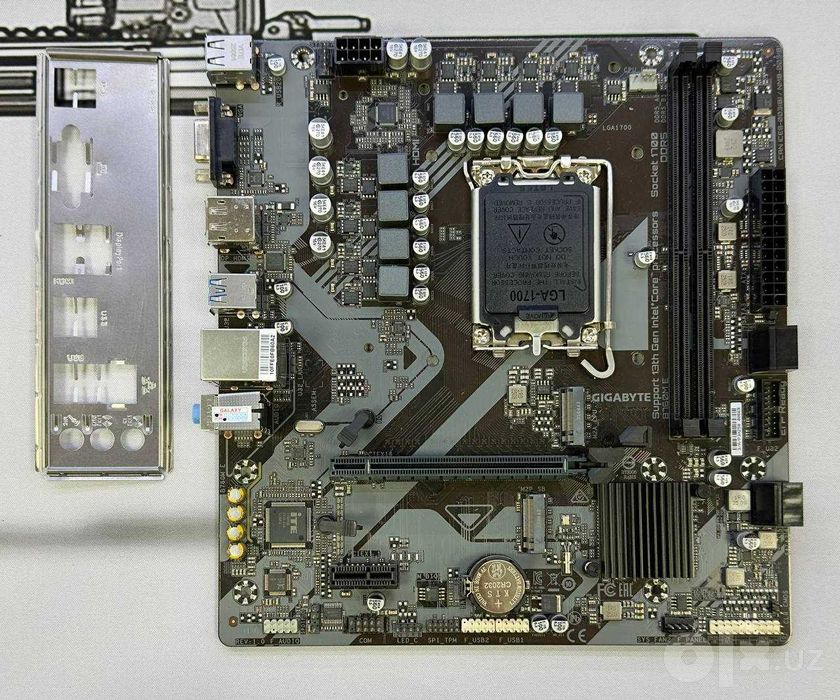 Мат. Плата б/у GIGABYTE B760M-E (DDR5)