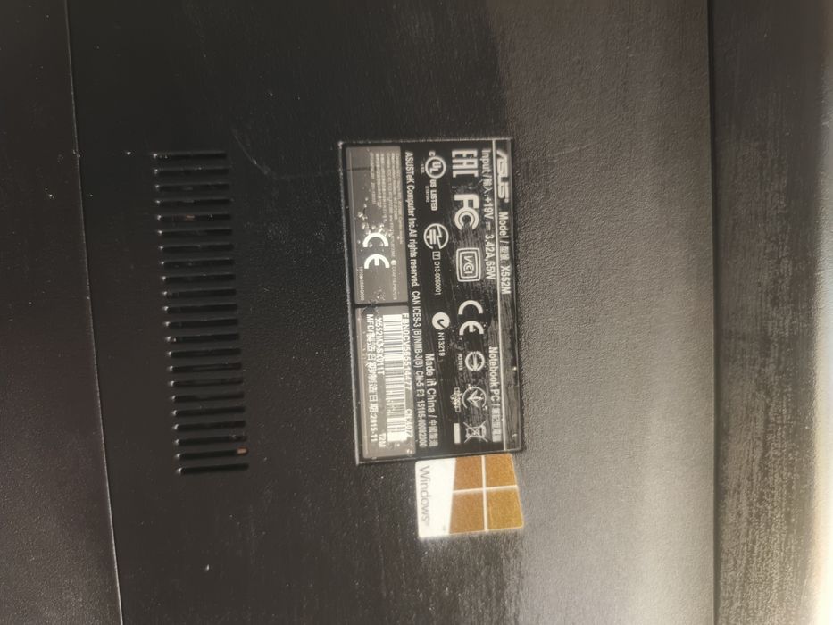 Ноутбук asus в идеальном состоянии с гарантией