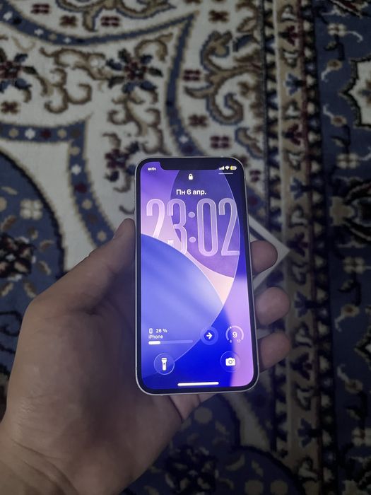 Продам iPhone 12 mini в отличном состояние