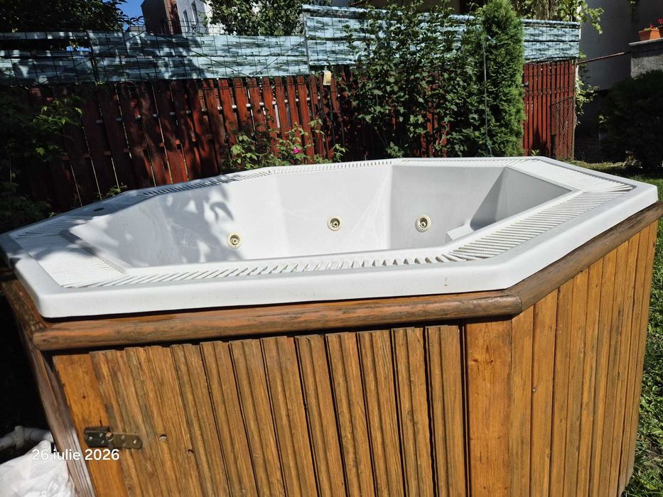 Jacuzzi cu 2 motoare DE VANZARE