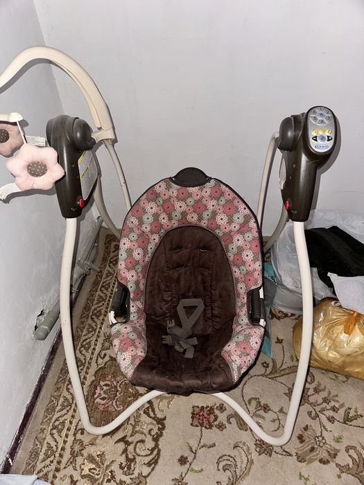 Электрокачеля фирмы Graco