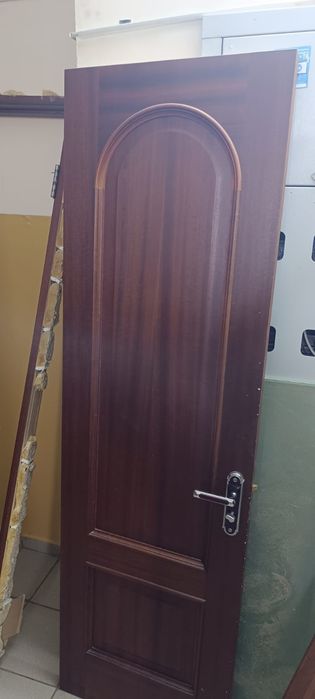Межкомнатные двери  отличного качества из дерева