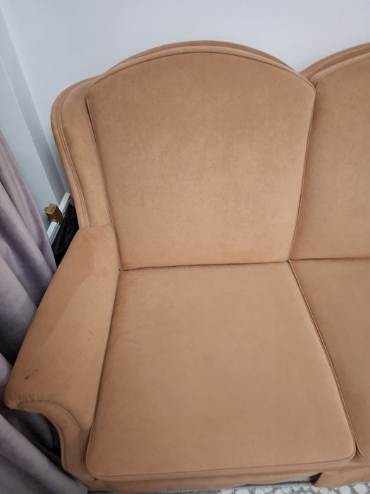 Canapea 3 locuri fixa, piele naturala alcantara, culoare coniac