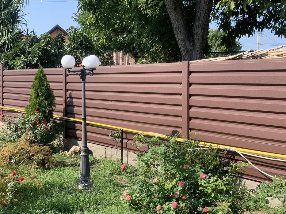 Tabla cutata T35 – gard metalic rezistent, multi ani