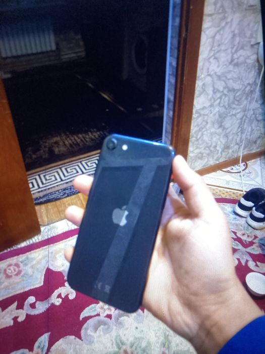 Айфон се 2022 обмен