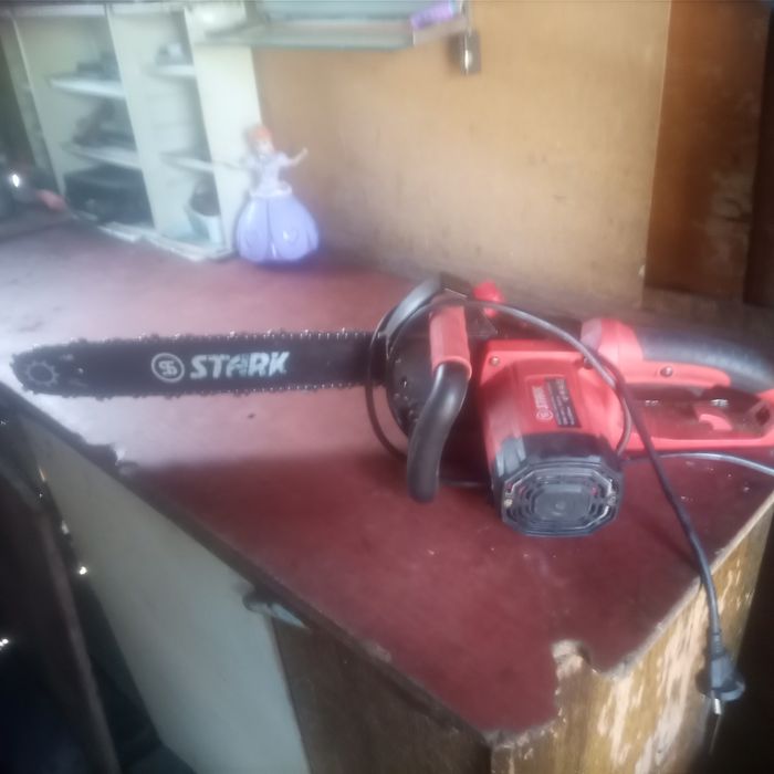 Продам электропилу