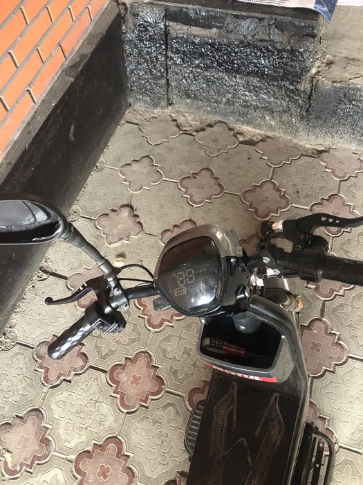 Электро скутор продам срочно