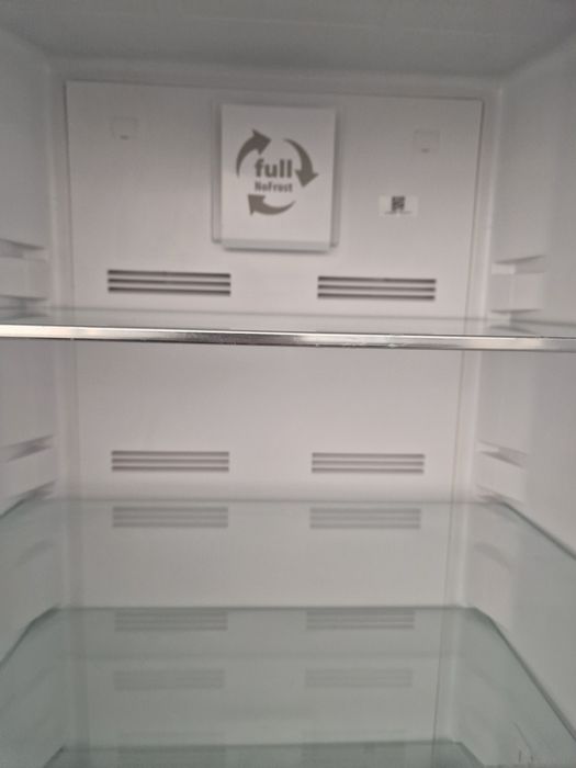 Хладилник с фризер Gram 200 см No frost A++