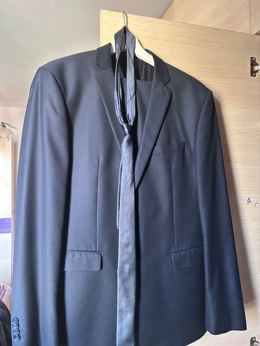 Оригинален мъжки костюм Pierre Cardin