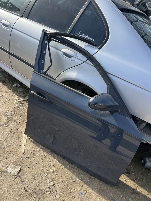 Врата е87 предна дясна 1 серия