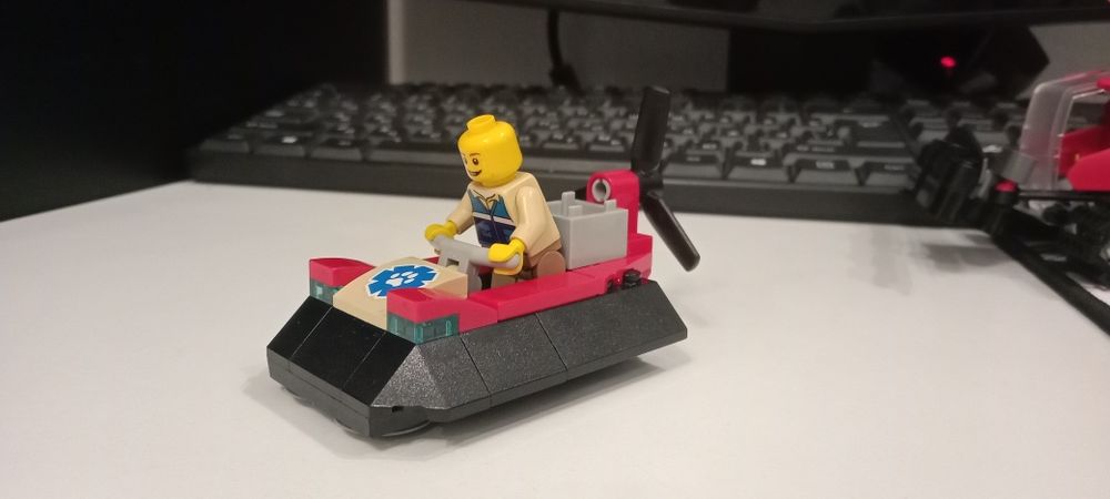 Придем лего техник