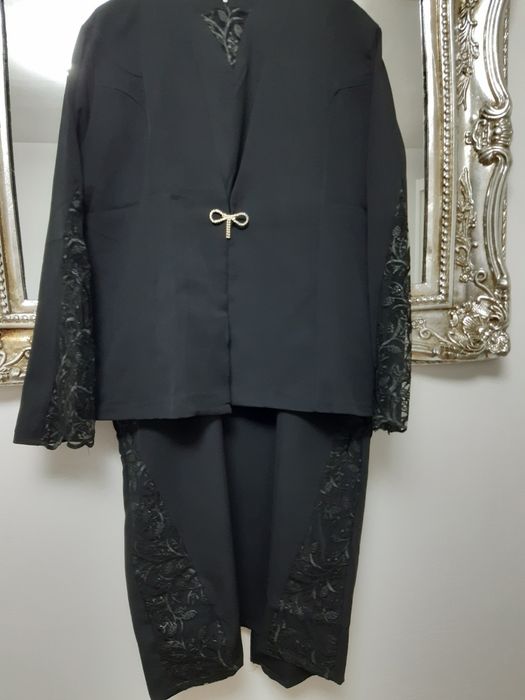 Costum elegant damă