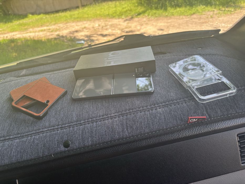 Samsung z flip4 128gb