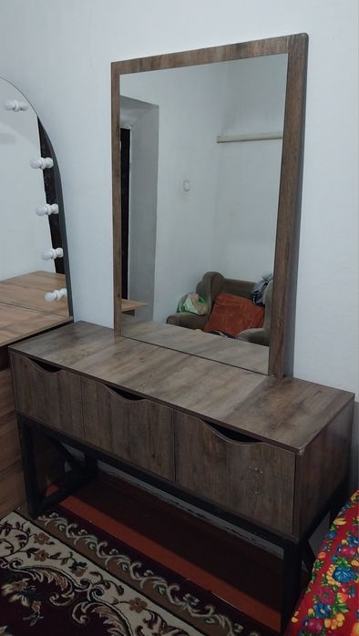 Стол парикмахерское