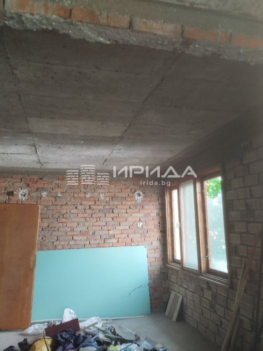 Етаж от къща в с. Мировяне
