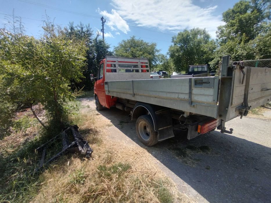 Тристранен самосвал Спринтер412