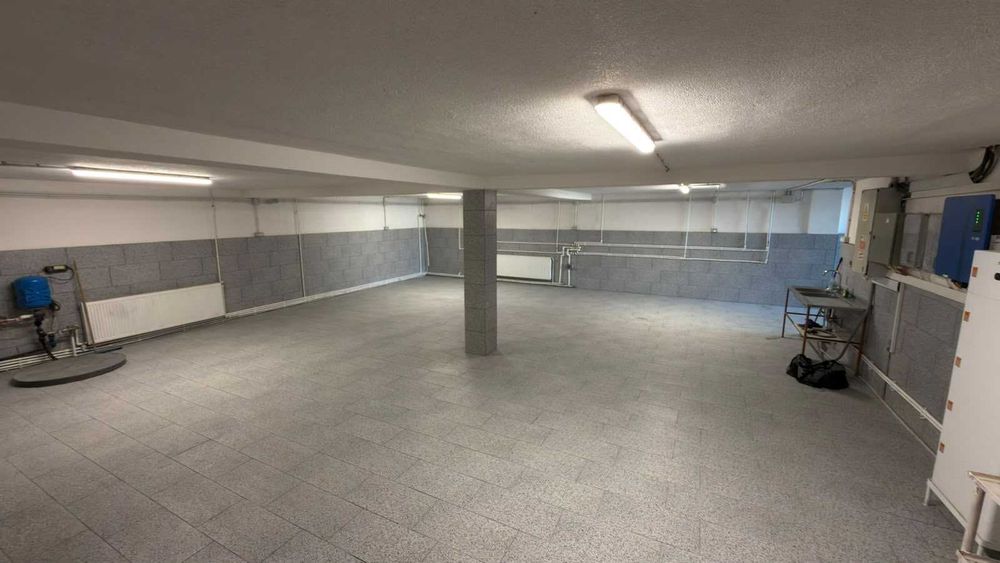 Spatiu de inchiriat intrare Botosani 120mp utili
