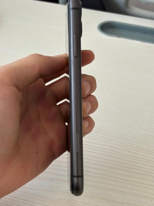 Айфон 11 черный цвет