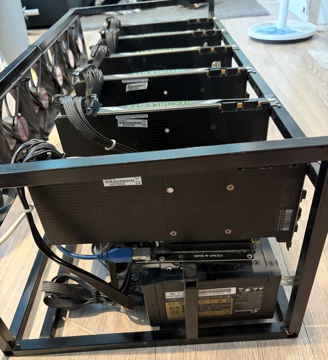 Майнинг риг с 6× NVIDIA GeForce GTX 1080 Ti Founders Edition 11GB