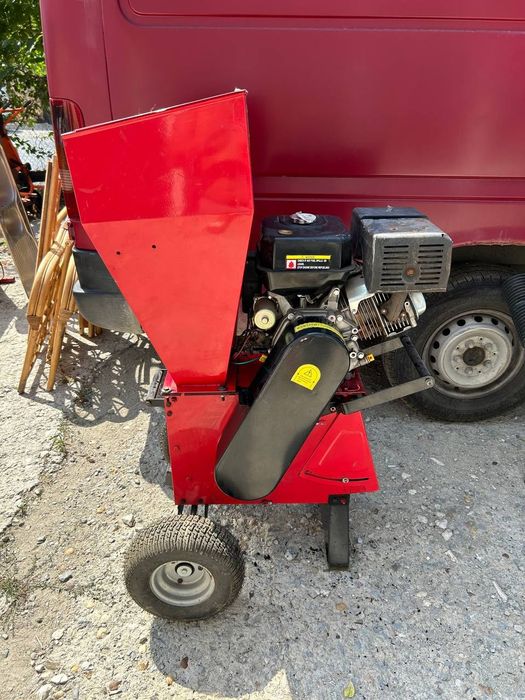 Бензинова дробилка нова висок клас HONDA ХОНДА 12 СМ