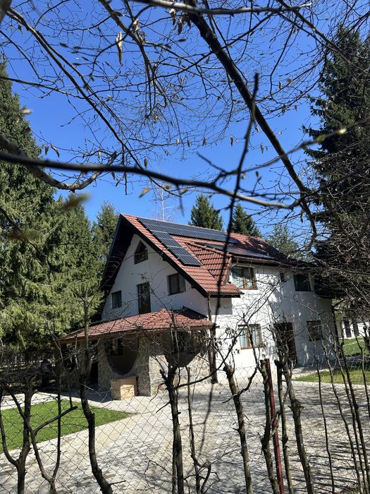 Casa de vacanta / locuit / afacere la cheie