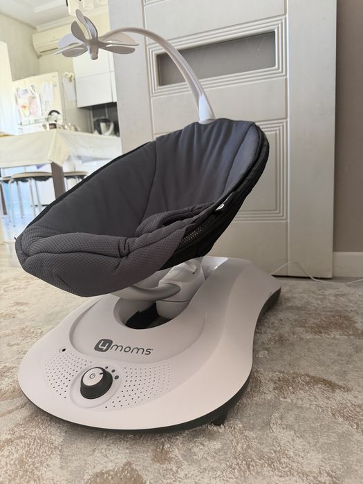 Продам электрокачелю 4 момс