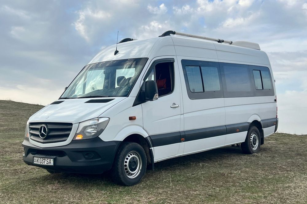 Мерседес бенз Спринтер
* Микроавтобус 18 жойли
* Йили 2008 
* Мото